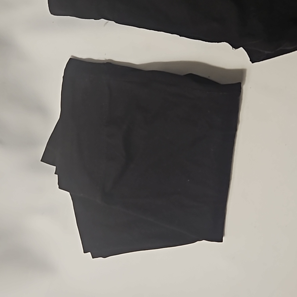 Womens size medium tops and bottoms, 13 pieces - Picture 10 of 10